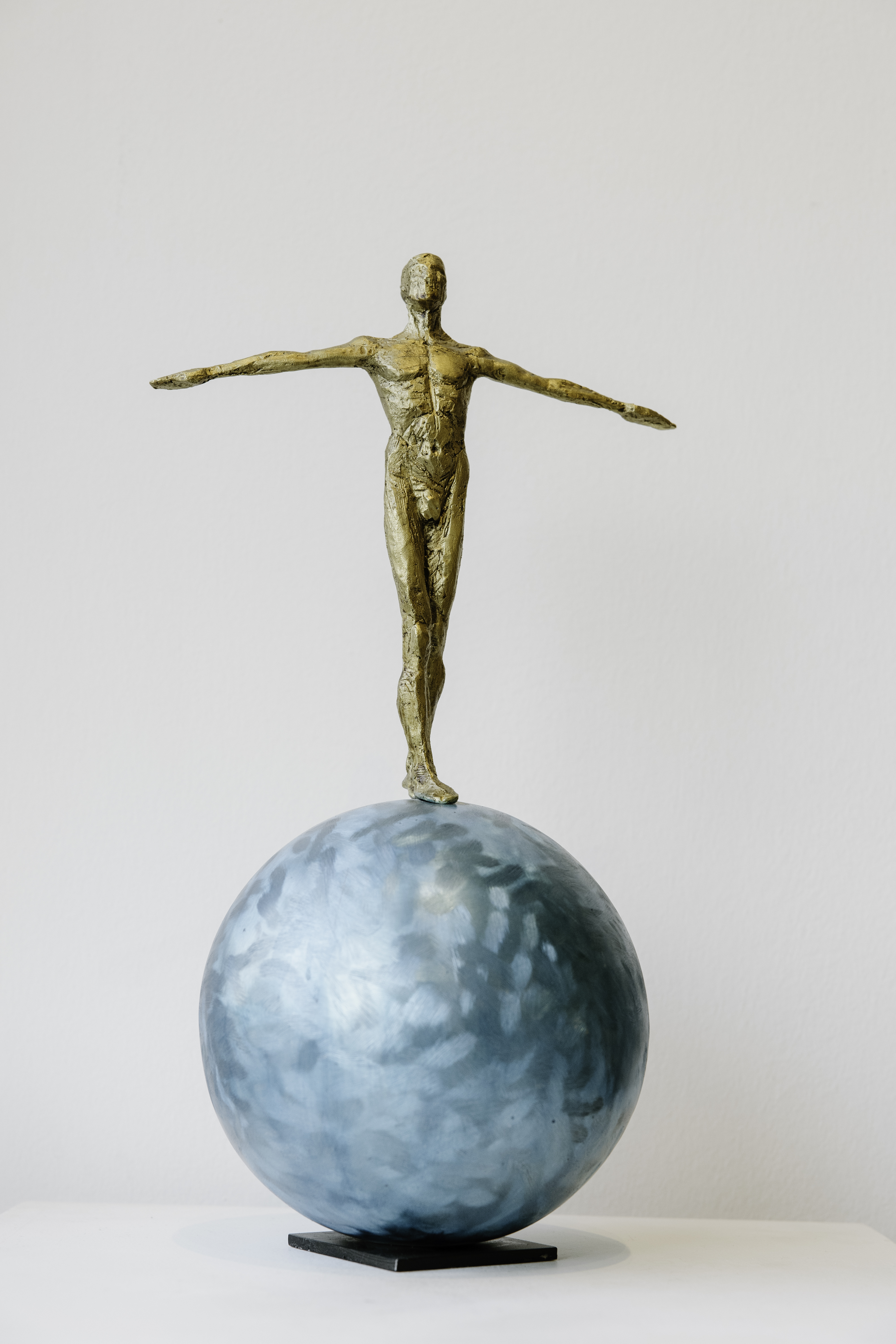 ΑΓΓΕΛΙΚΑ ΚΟΡΟΒΕΣΗ - ΙΣΟΡΡΟΠΙΣΤΗΣ